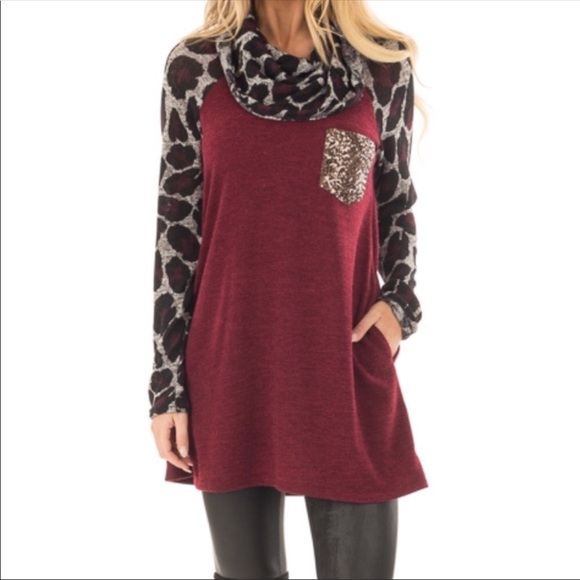 SwankStyles Tops - 💥FINAL PRICE💥Burgundy Giraffe Cowl Neck Top